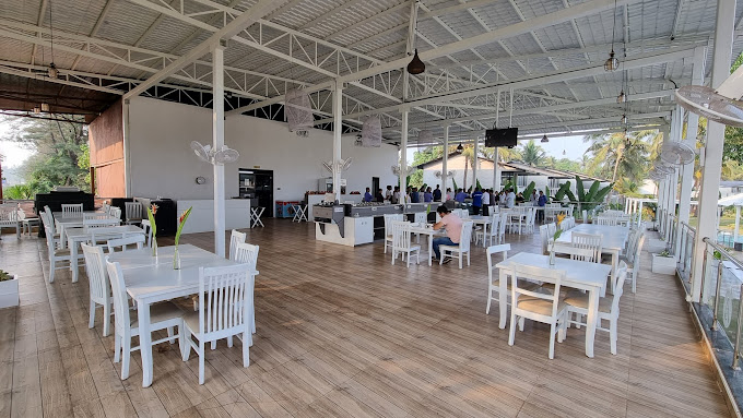 FOXOSO LA ALPHONSO BEACH RESORT GOA